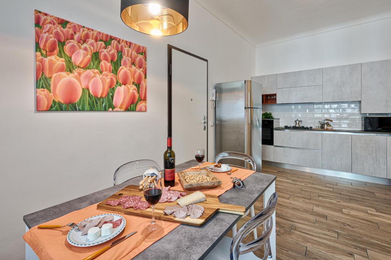 Casa Lena By Apartments To Art Turin Bagian luar foto